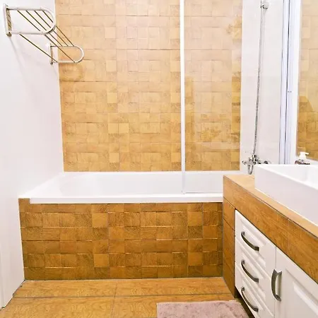 Artemis - A Stunning Sunset View Apartment Timisoara
